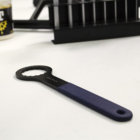 Llave Pedalier
