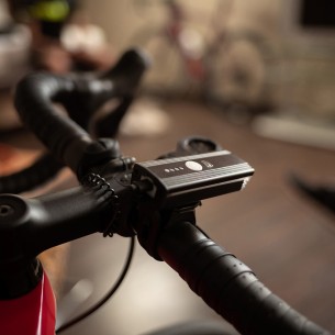Luz delantera bicicleta con mando Eltin 350 Lúmenes 2